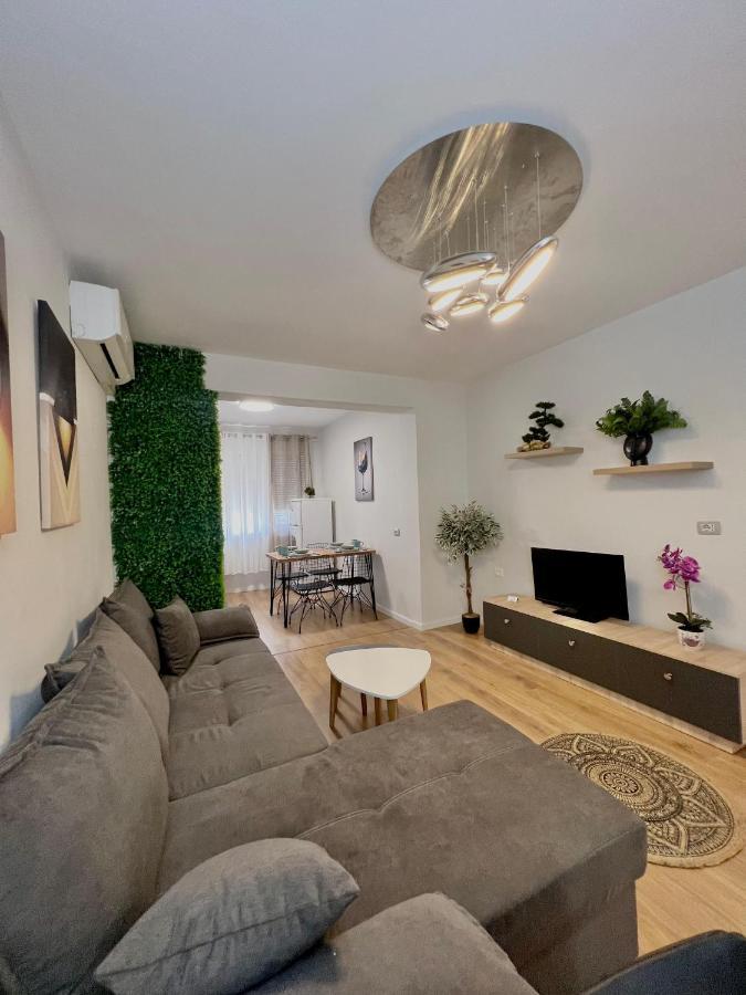 Pine Apartment Тирана Екстериор снимка