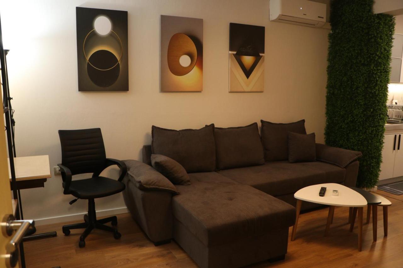 Pine Apartment Тирана Екстериор снимка
