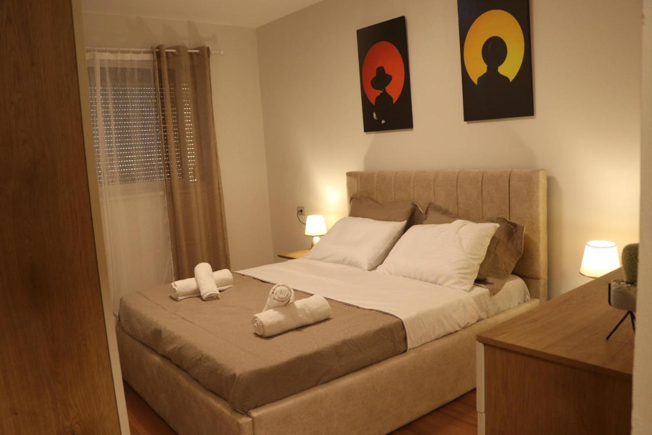 Pine Apartment Тирана Екстериор снимка