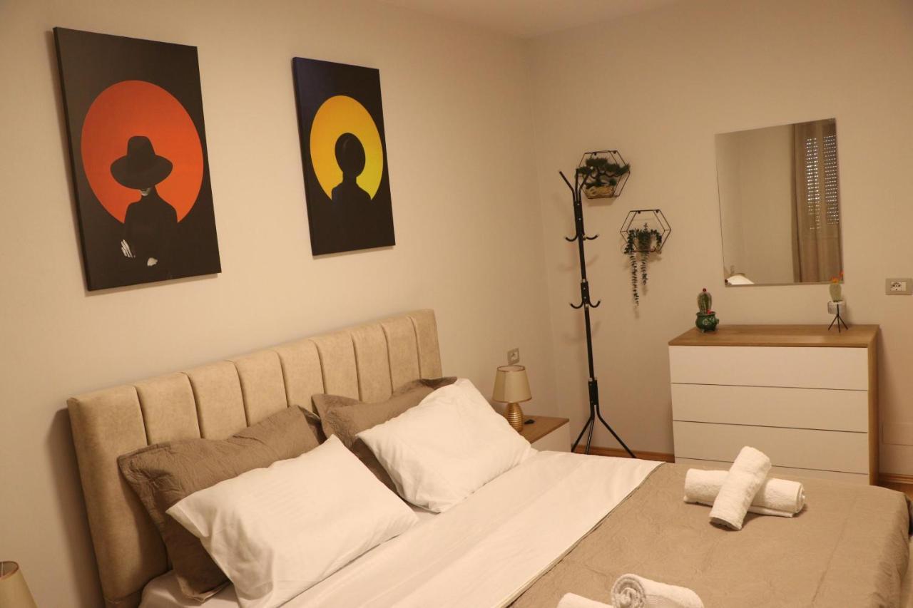 Pine Apartment Тирана Екстериор снимка
